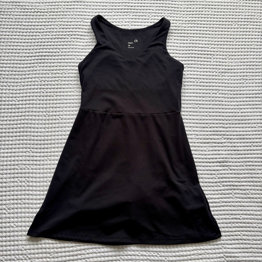 GapFit Black V-Neck Exercise Athleisure Dress - Built-in Shorts & Bra - Size XS